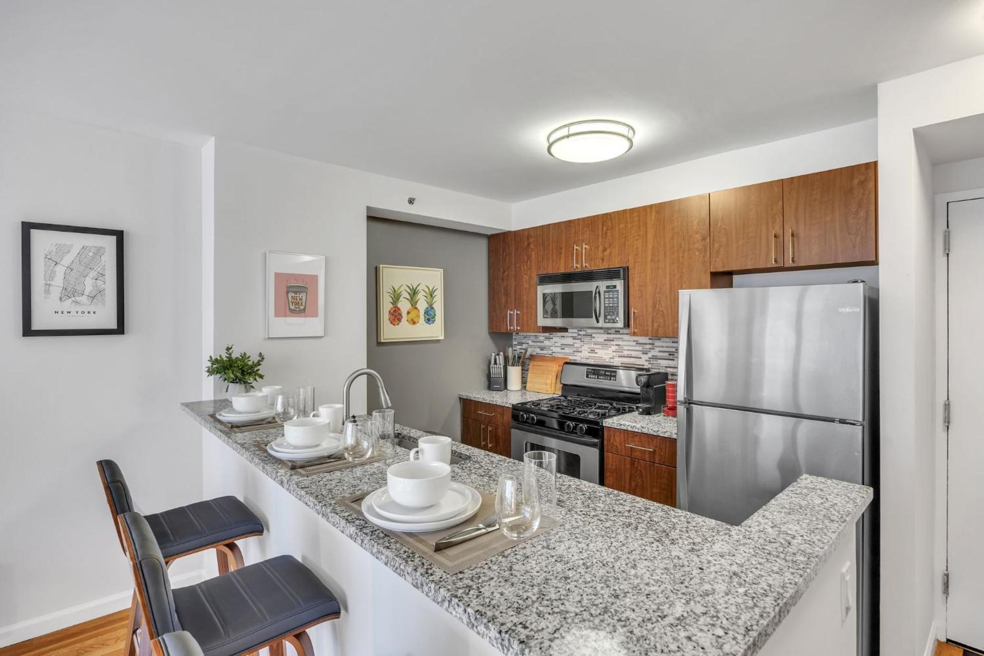 Chelsea 1 Bedroom W Work Setup By Anyplace - 11652 New York