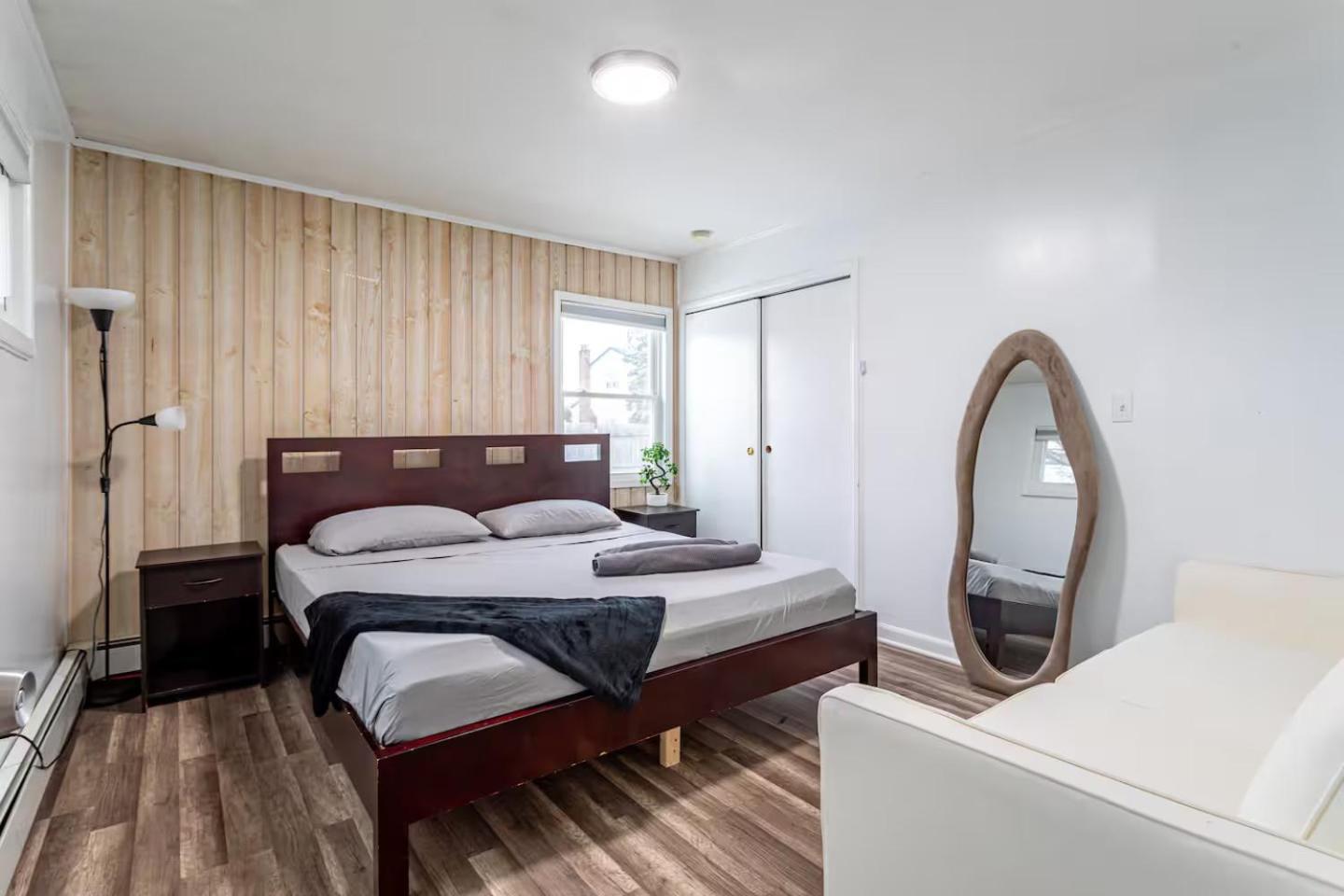 Entire 3bdr W/parking, Backyard, Firepit, Bbq New York