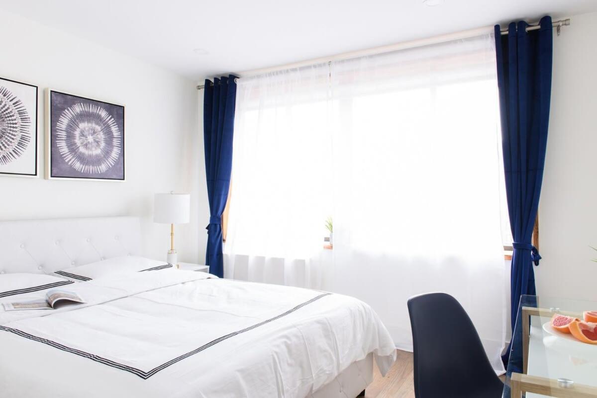 Apartment 244 East New York