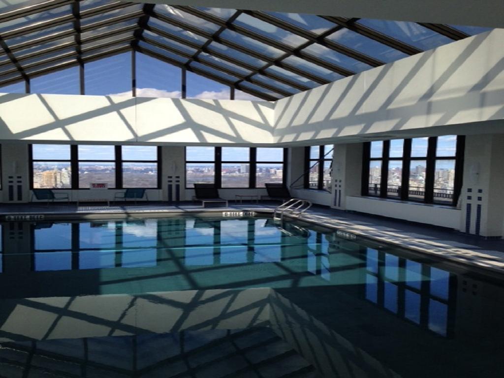 Global Luxury At Symphony House Apartment