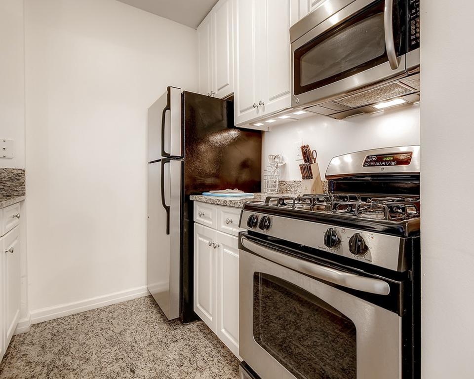 Global Luxury At Symphony House Apartment