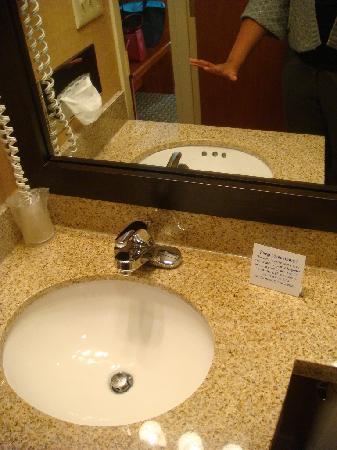 Red Lion & Long Island Hotel 3*