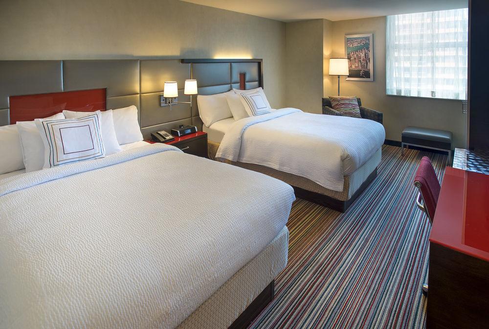 Courtyard By Marriott Manhattan/herald Square