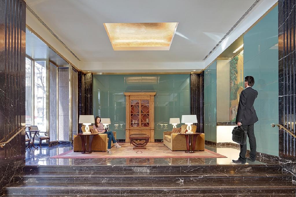 Global Luxury At Symphony House New York