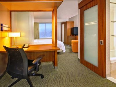Springhill By Marriott Laguardia Airport Hotel 2*