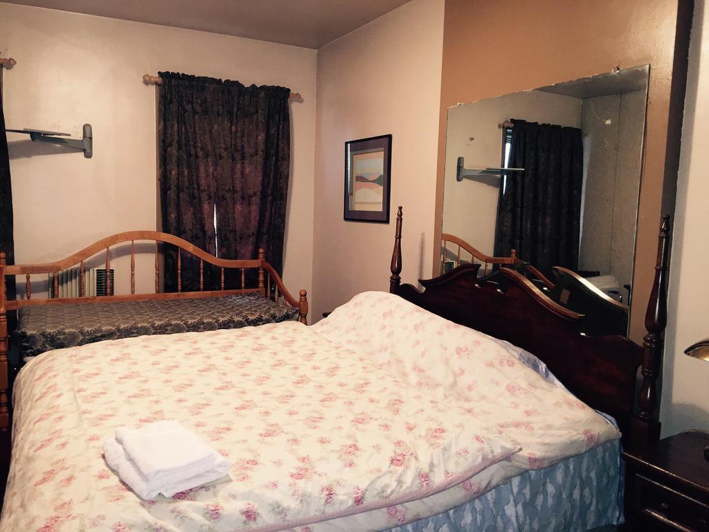 Beauty Near Times Square Apartment