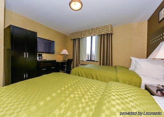 Rodeway Bronx Zoo Inn