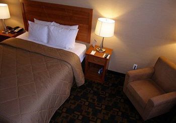 Hotel Ramada By Wyndham Times Square West