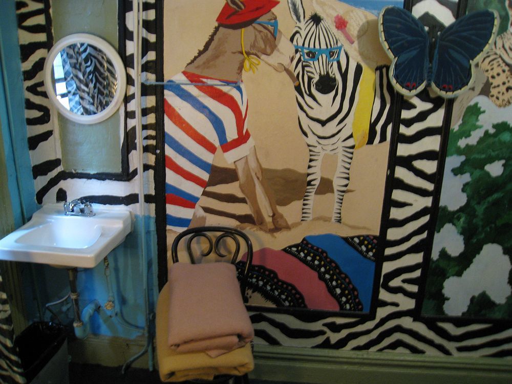 Hotel Carlton Arms 2*