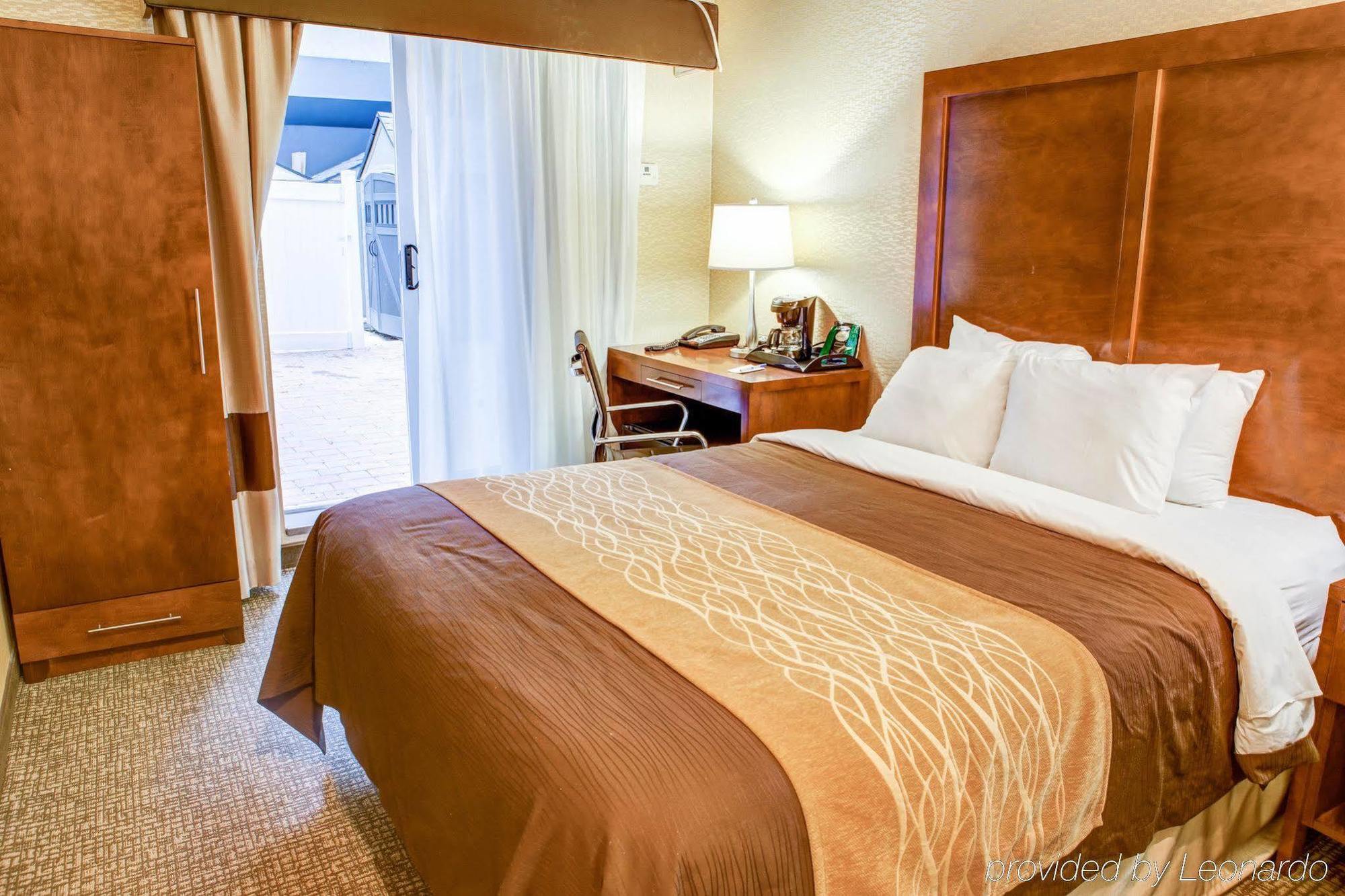 Hotel Ramada By Wyndham Times Square West 3*