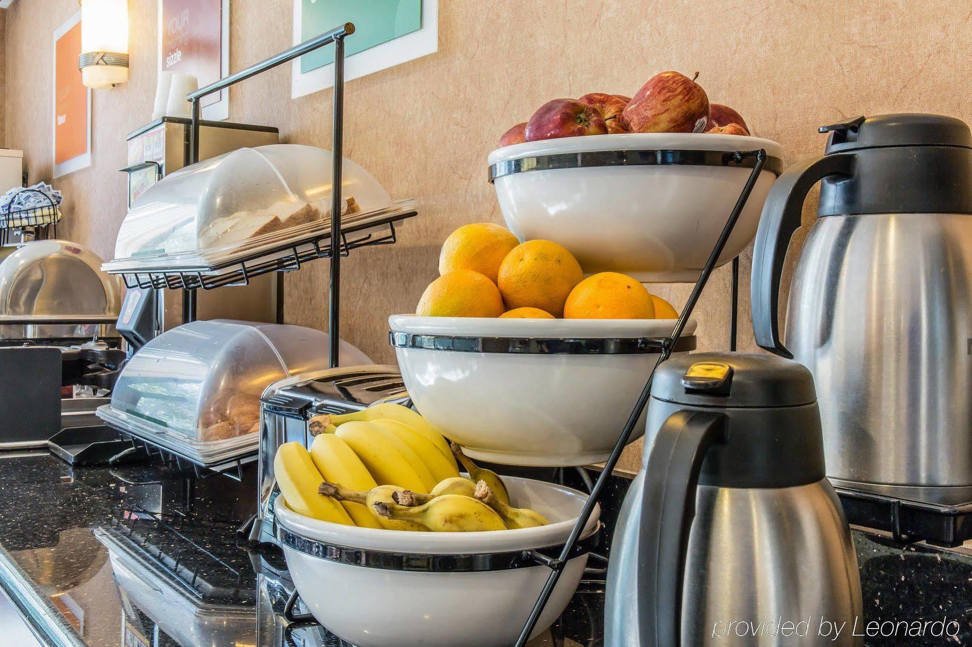 Red Lion & Long Island Hotel 3*