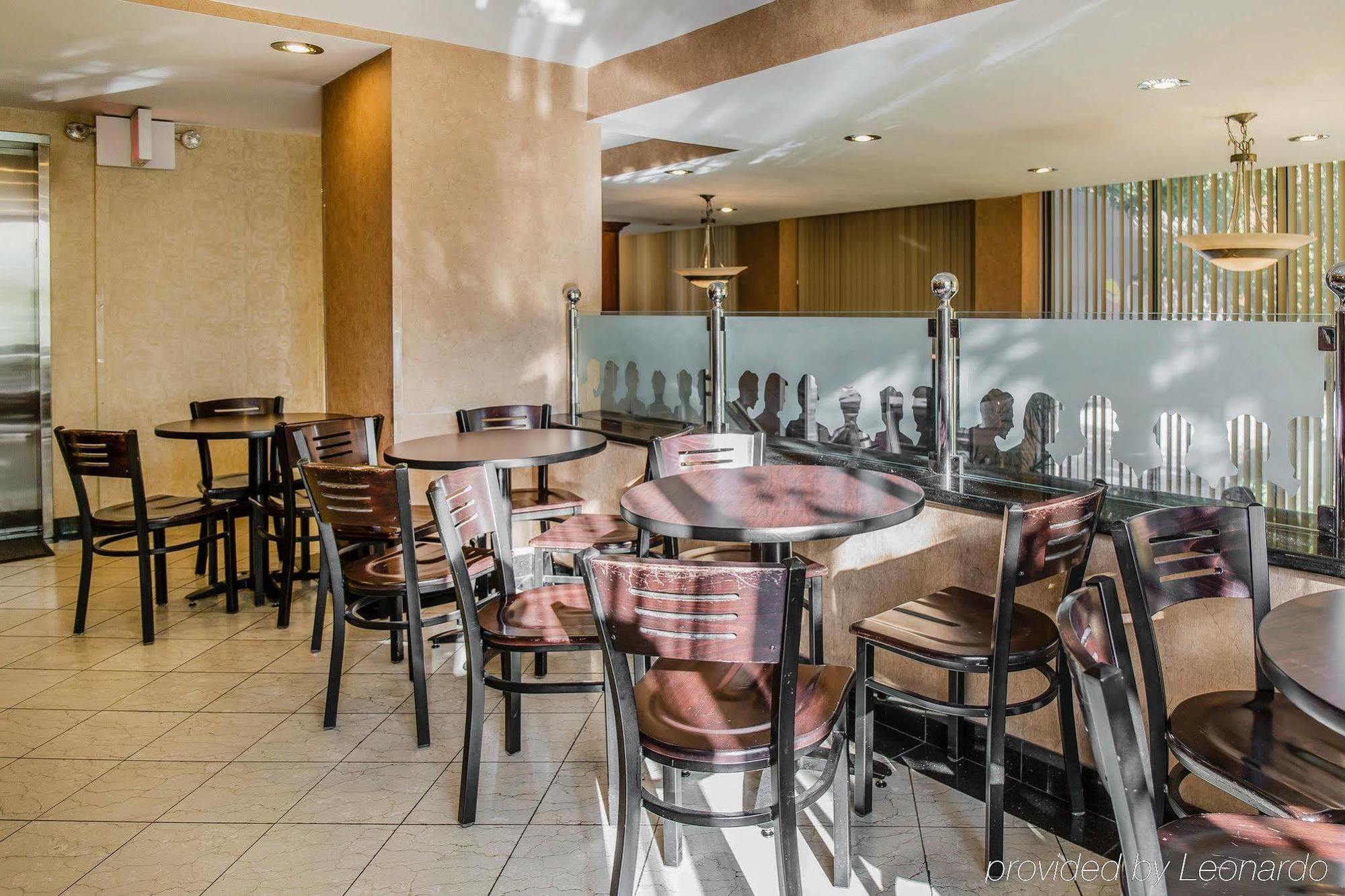 Red Lion & Long Island 3*