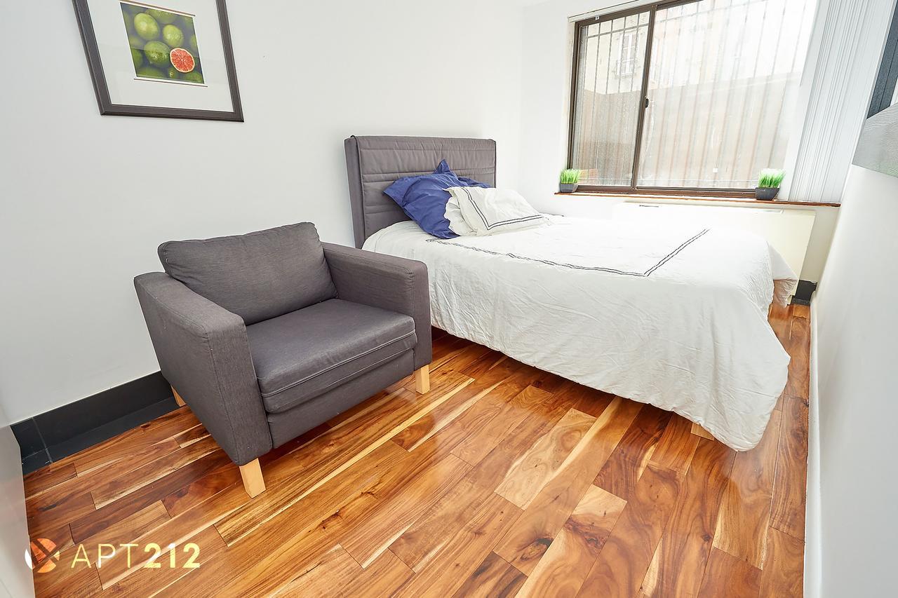 Grant Street Apt 2g * New York
