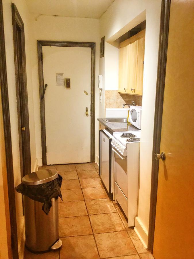 Studio United Nations In Elevator Building Apartment