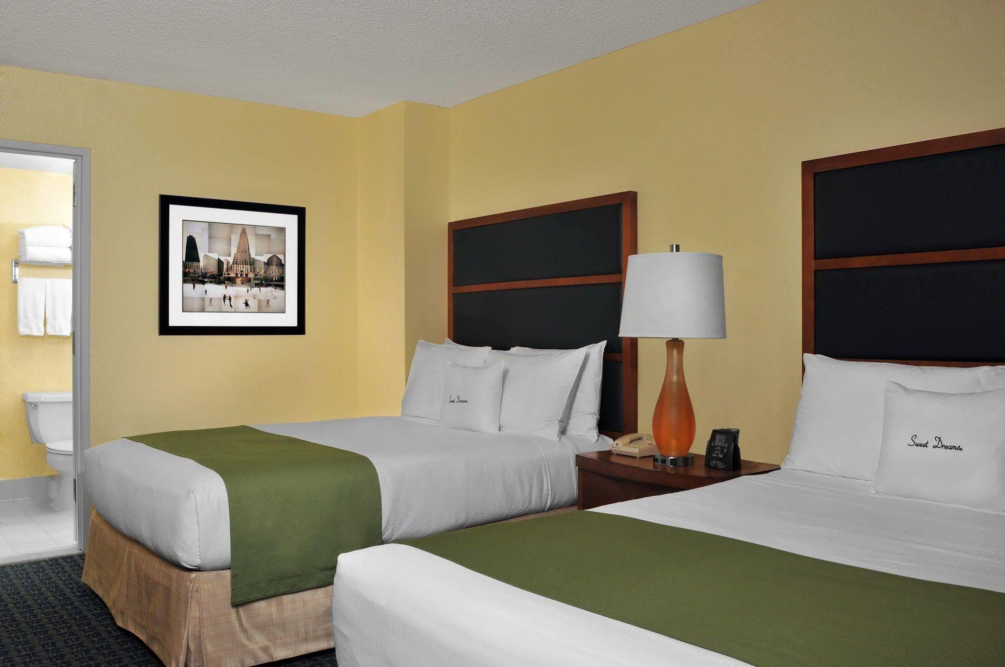 Doubletree By Hilton Nyc - Times Square 4*