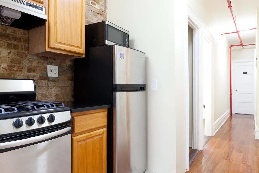 Morris (adults Only)