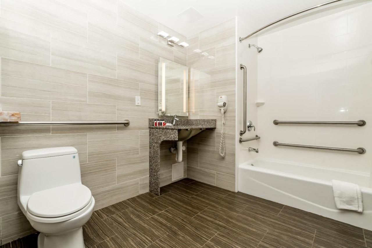 Hotel Letap Near Airtrain Jfk Airport New York