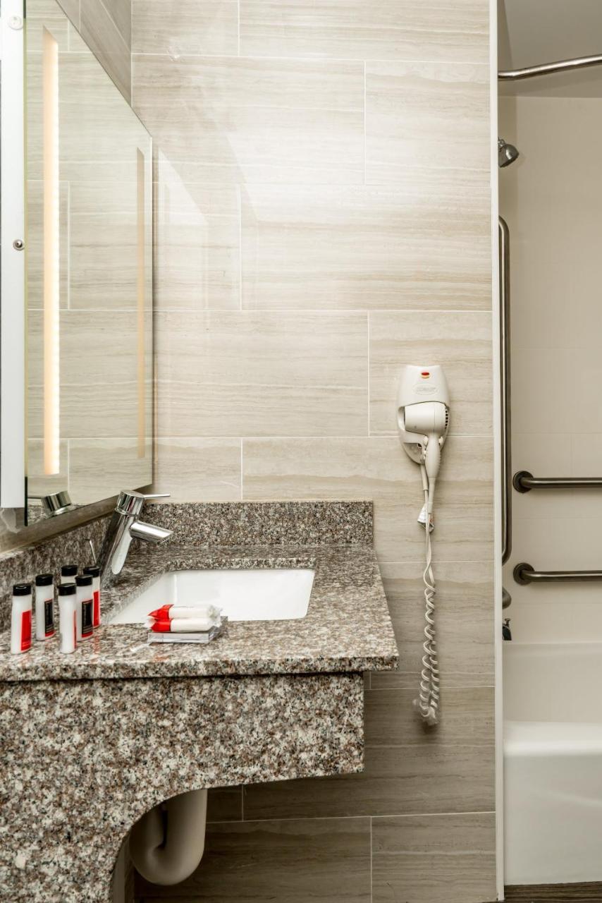 Hotel Letap Near Airtrain Jfk Airport