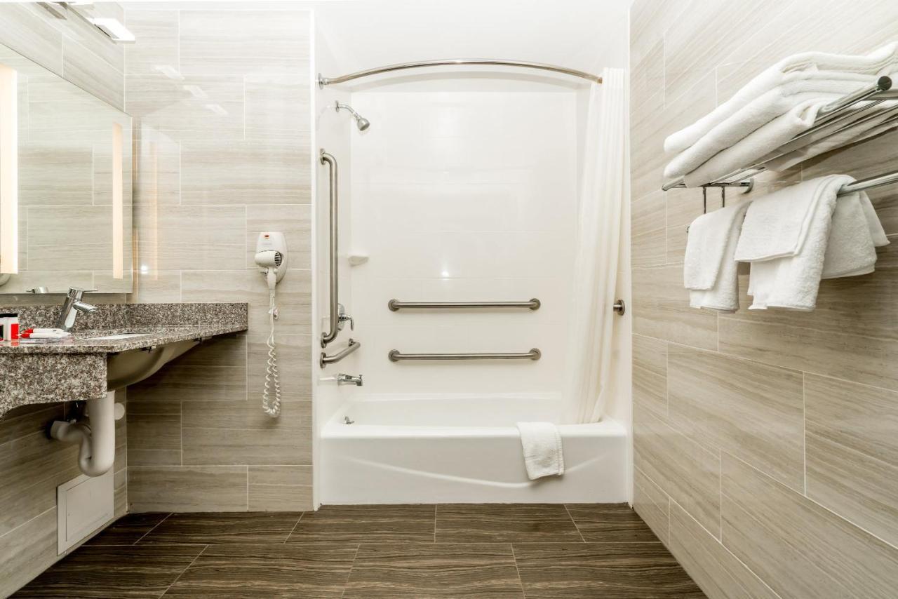 Letap Near Airtrain Jfk Airport