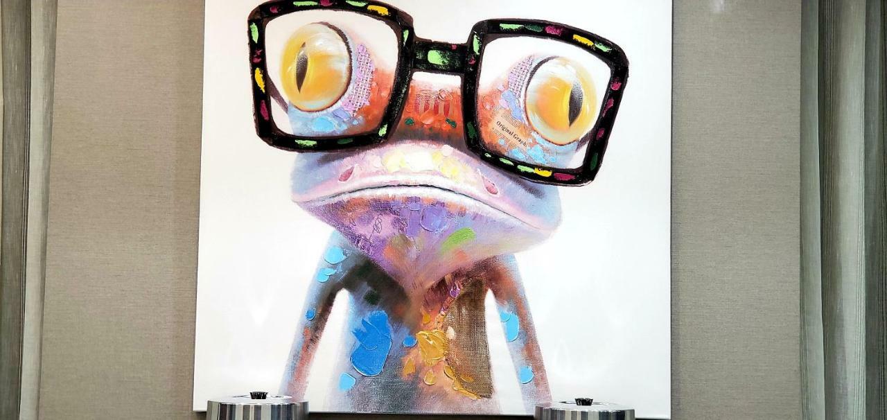 Letap Near Airtrain Jfk Airport 3*