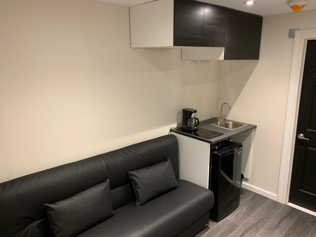 Modern Next To Madison Square Garden *