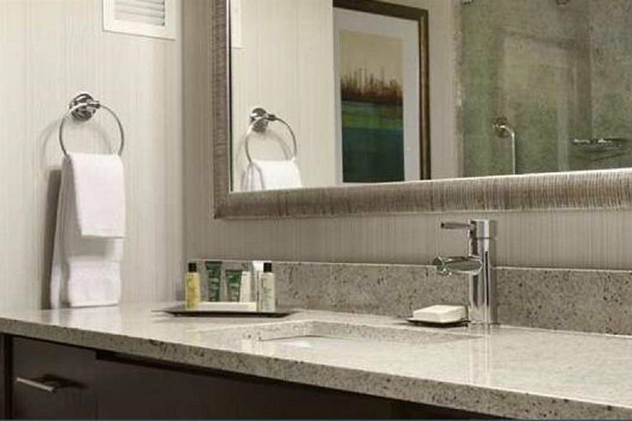 Hilton Jfk Airport 3*