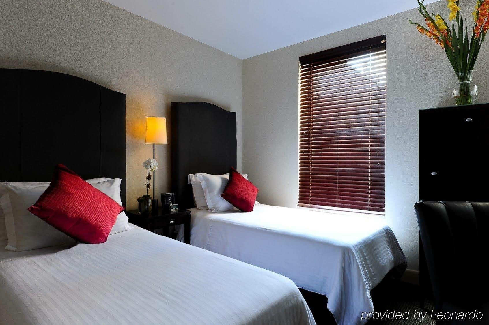 Washington Jefferson At Times Square New York