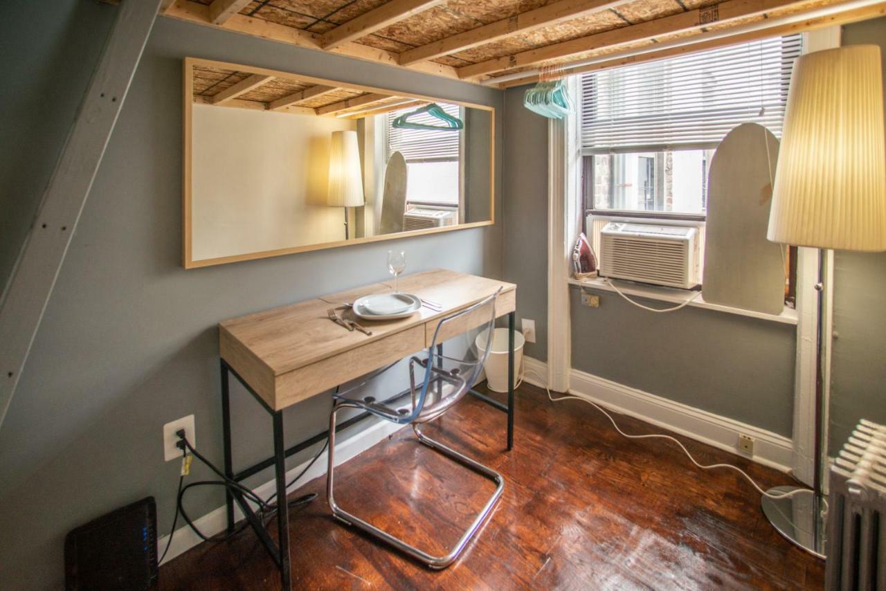 Homestay Private In A Shared 15 Minutes To Times Square!