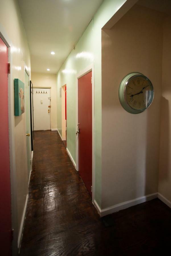 Homestay Private In A Shared 15 Minutes To Times Square!