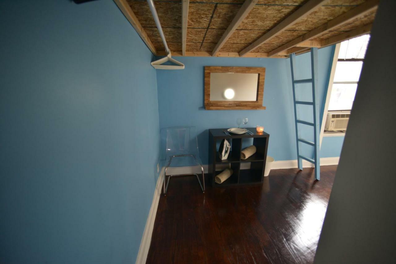 Private In A Shared 15 Minutes To Times Square! Homestay