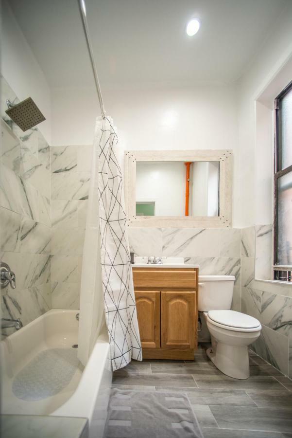 Private In A Shared 15 Minutes To Times Square! *