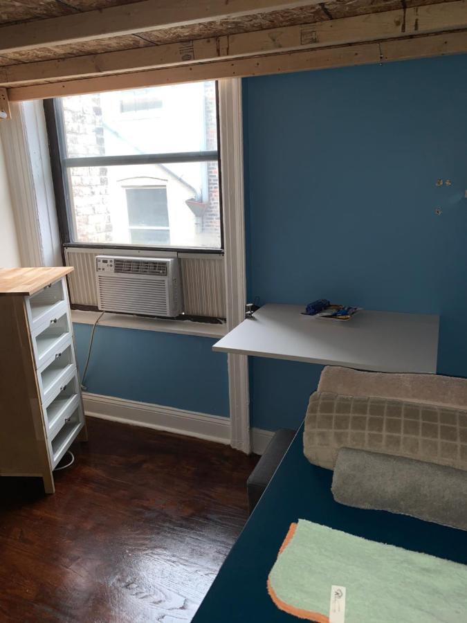 Homestay Private In A Shared 15 Minutes To Times Square! *