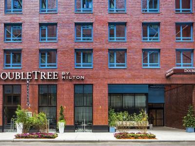 Hotel Doubletree By Hilton New York Times Square West 4*