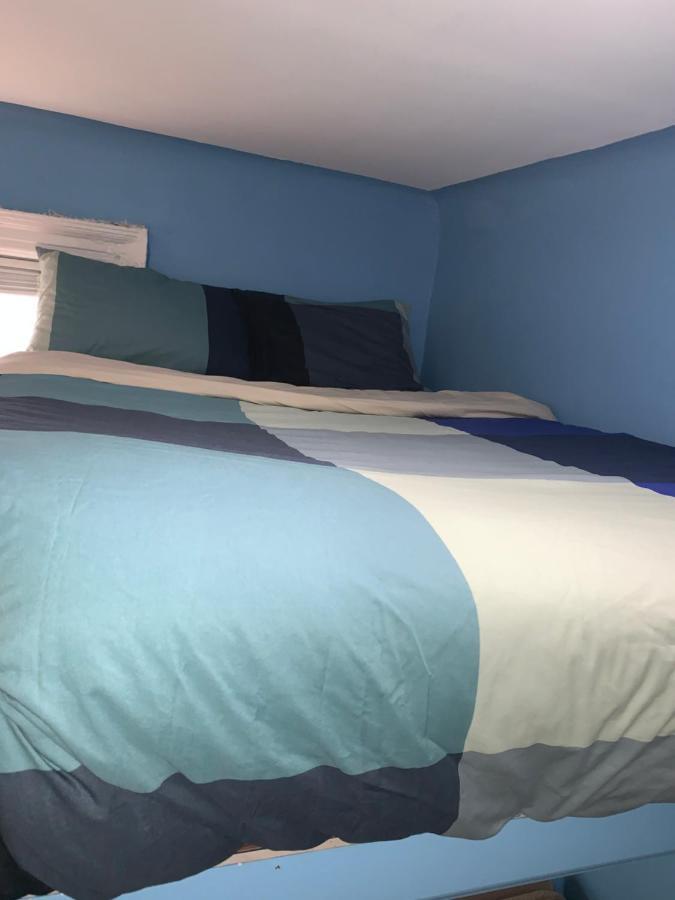 Homestay Private In A Shared 15 Minutes To Times Square! New York