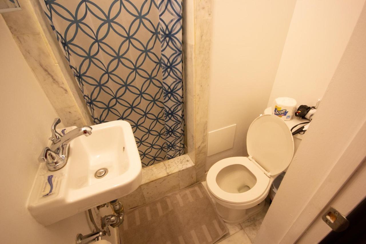 Apartment - 2 Bedroom In Midtown *