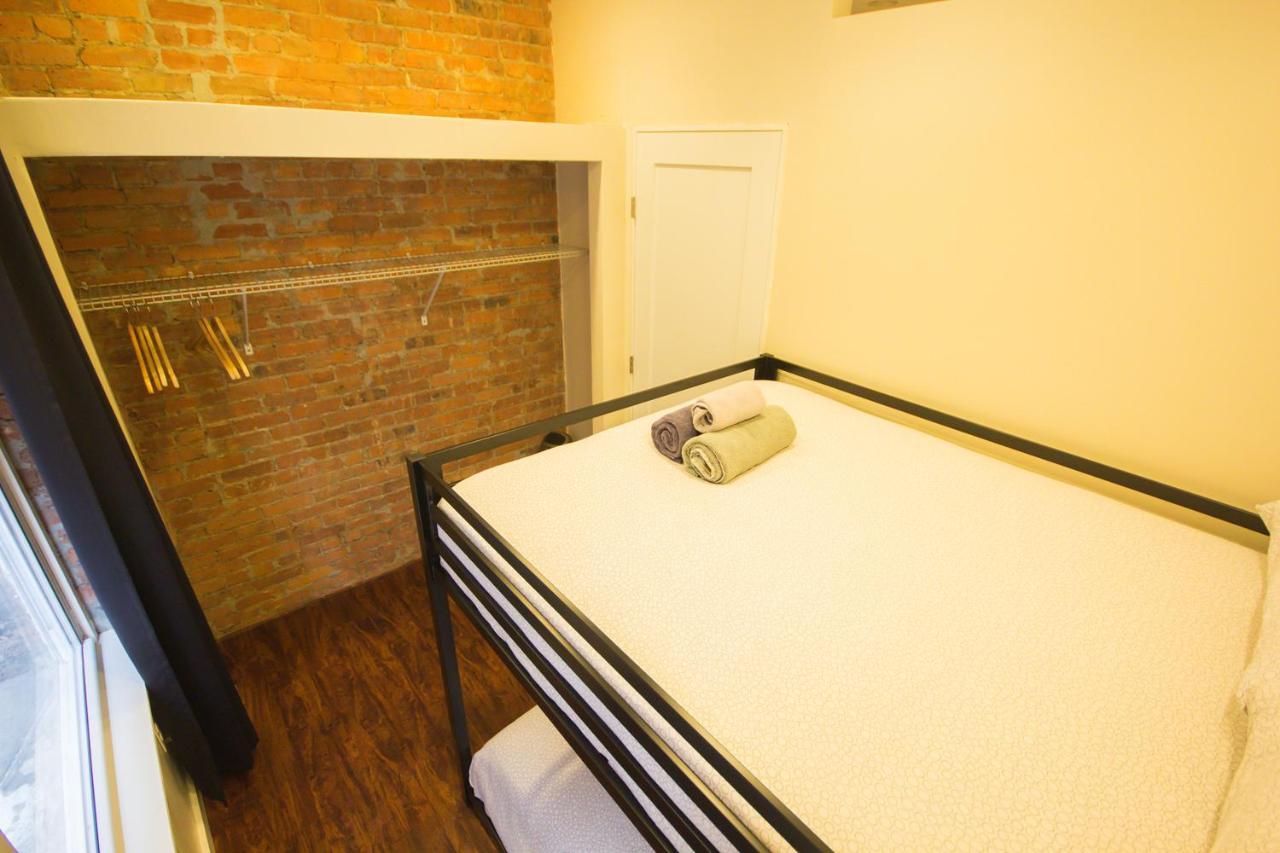 - 2 Bedroom In Midtown Apartment