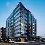 Hyatt Place Long Island Hotel 3*