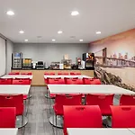 Hotel Red Lion And Brooklyn