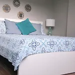 Sandy\'S Place Nyc 1