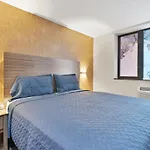 Casa Blanca Hotel Brooklyn Downtown