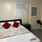 A Private Room In Queens