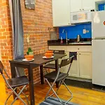 Hello Broadway Apartment New York
