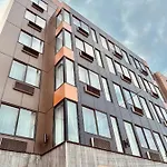 Capital Long Island Hotel 4*