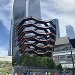 Square At Times Square Hotel 3*