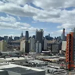 Astoria Delancy Inn & Suites