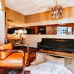 Roxy Hotel