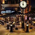 Hotel Roxy 4*