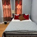 A Spacious Room In Queens