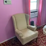 Guest house A Lavish In Queens *