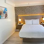 Garden Inn & Suites - Jfk